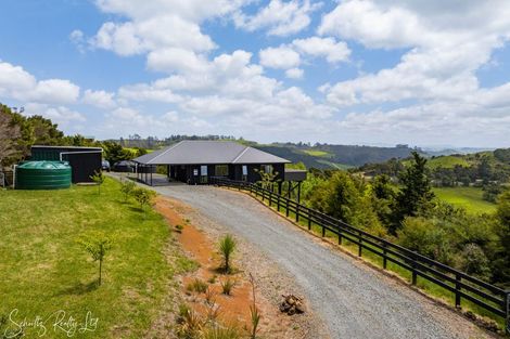 Photo of property in 827 Tinopai Road, Tinopai, Matakohe, 0593