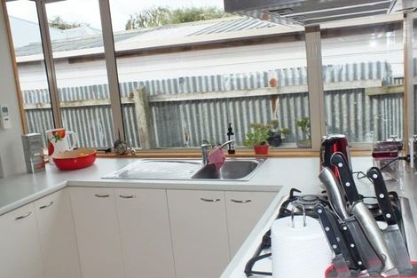 Photo of property in 2/66 Martin Avenue, Beckenham, Christchurch, 8023