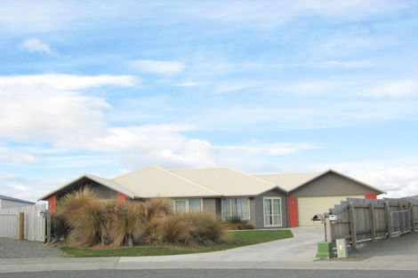 Photo of property in 8 Earl Place, Te Anau, 9600