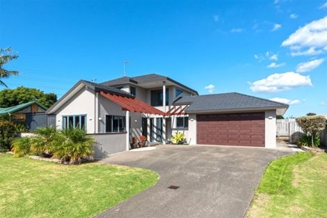 Photo of property in 3 Opal Close, Rosedale, Auckland, 0632