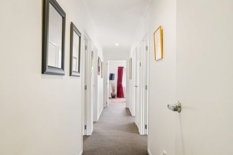 Photo of property in 85 Riverstone Drive, Riverstone Terraces, Upper Hutt, 5018