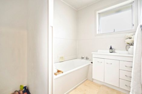 Photo of property in 28 Howell Avenue, Riverlea, Hamilton, 3216