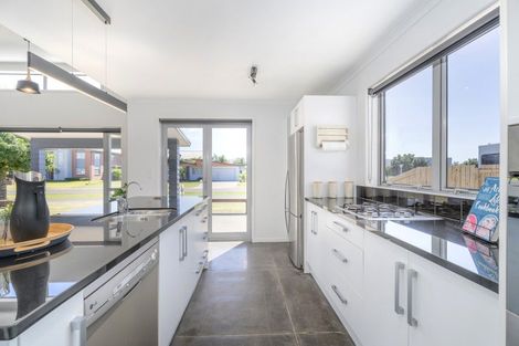 Photo of property in 3 Aquila Drive, Whitianga, 3510