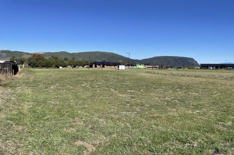 Photo of property in 4 Seven Oaks Drive, Kinloch, 3377