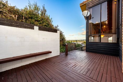 Photo of property in 15 Da Vinci Place, West Harbour, Auckland, 0618