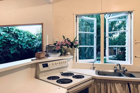 Photo of property in 238 Saint Aubyn Street, New Plymouth, 4310