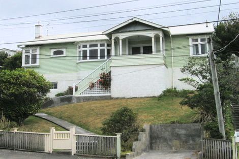 Photo of property in 56 Eden Street, Island Bay, Wellington, 6023