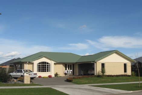 Photo of property in 40 Farringdon Avenue, Rototuna North, Hamilton, 3210