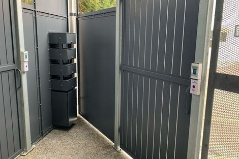 Photo of property in 1/2 Miramar Road North, Miramar, Wellington, 6022