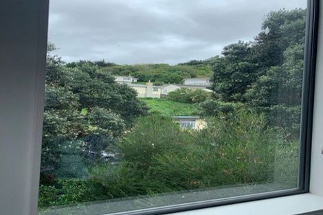 Photo of property in 1/2 Miramar Road North, Miramar, Wellington, 6022