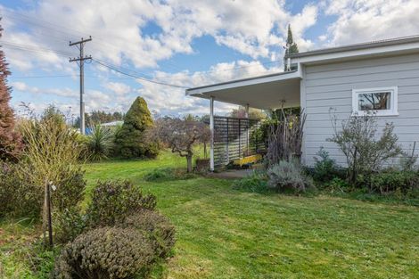 Photo of property in 14 Owen Street, Tikokino, Waipawa, 4273