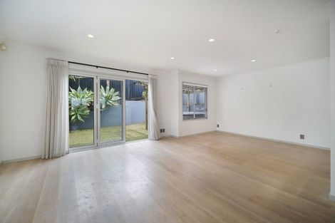 Photo of property in 1/26 Onepoto Road, Hauraki, Auckland, 0622