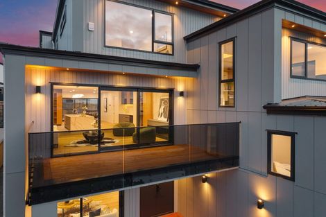 Photo of property in 8 Mill Hill Close, Flat Bush, 2019