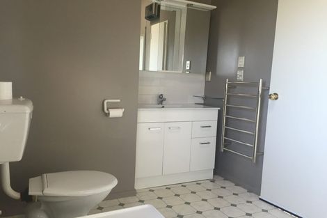 Photo of property in 2/32 Palatine Terrace, Huntsbury, Christchurch, 8022