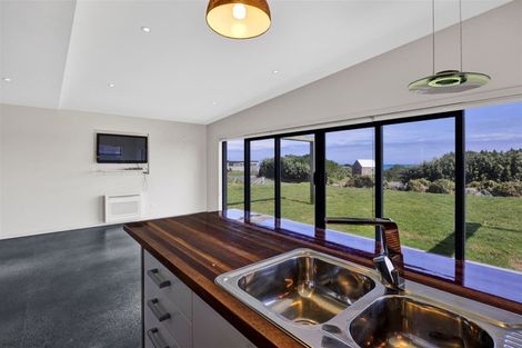 Photo of property in 299 Tai Road, Opunake, 4681