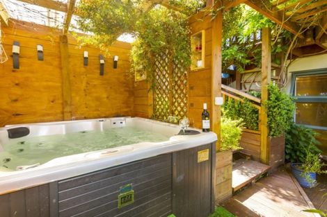 Photo of property in 8 Ronald Scott Grove, Riverstone Terraces, Upper Hutt, 5018