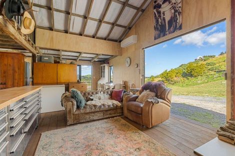 Photo of property in 957 Bull Road, Paparoa, 0193