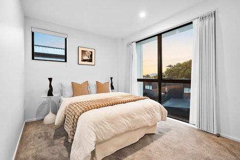 Photo of property in 1/258 Lake Road, Hauraki, Auckland, 0622