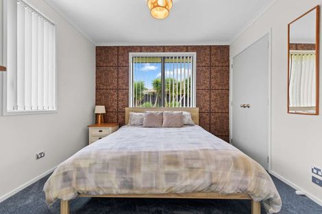 Photo of property in 28 Seabreeze Place, Papamoa Beach, Papamoa, 3118