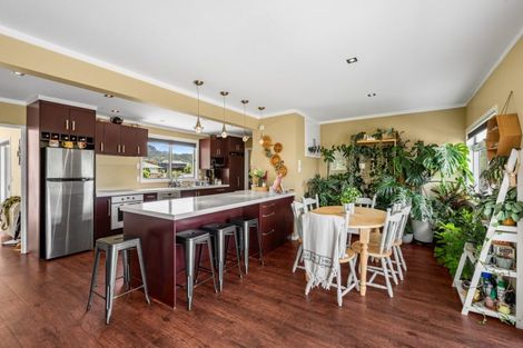 Photo of property in 34 Manaia Road, Tairua, 3508