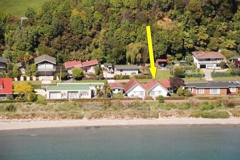 Photo of property in 252 Patons Rock Road, Patons Rock, Takaka, 7182