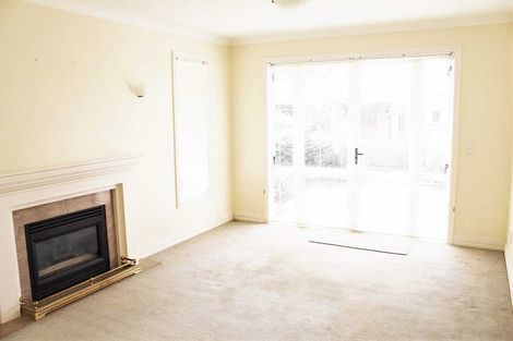 Photo of property in 12b Karetu Road, Greenlane, Auckland, 1051