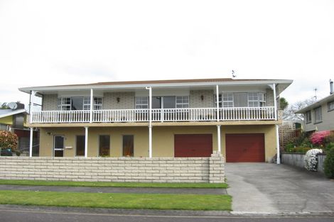 Photo of property in 3 Kauri Street, Inglewood, 4330