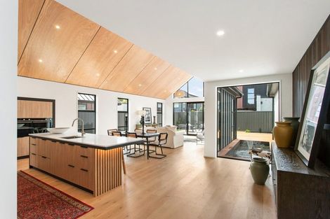 Photo of property in 20 Wroxton Terrace, Merivale, Christchurch, 8014