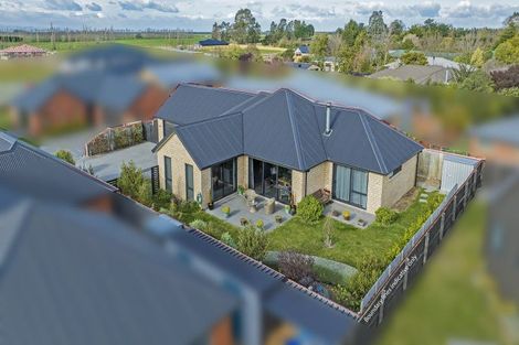 Photo of property in 24 Walter Place, Kirwee, Darfield, 7571