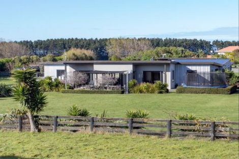 Photo of property in 97 Seafield Road, Westmere, Whanganui, 4574