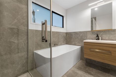 Photo of property in 336a Oceanbeach Road, Mount Maunganui, 3116