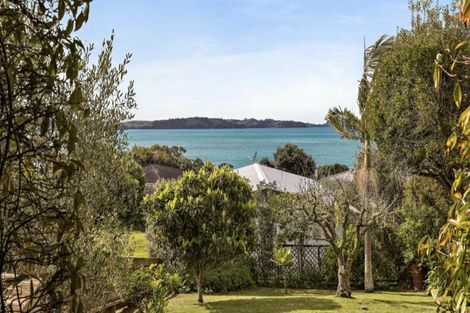 Photo of property in 6a Piccadilly Circus, Snells Beach, 0920