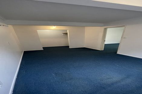 Photo of property in 35 Holiday Road, Stanmore Bay, Whangaparaoa, 0932