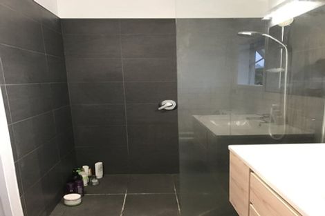 Photo of property in 33 Dakota Avenue, Beach Haven, Auckland, 0626