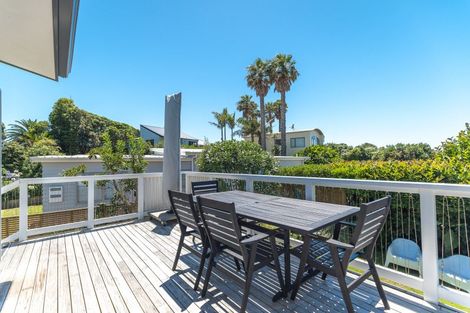 Photo of property in 2a Swordfish Avenue, Whiritoa, Whangamata, 3691