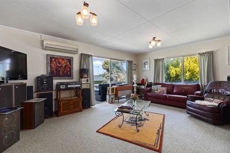 Photo of property in 15 Pokapu Place, Bethlehem, Tauranga, 3110