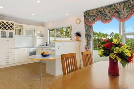 Photo of property in 76 Crestview Place, Browns Bay, Auckland, 0630