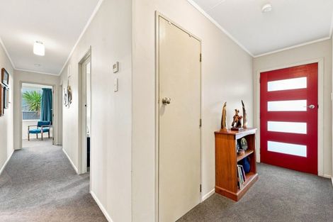 Photo of property in 23 Gibbons Crescent, Castlecliff, Whanganui, 4501