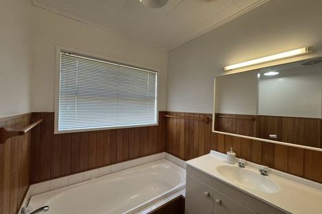 Photo of property in 22 Vardon Road, St Andrews, Hamilton, 3200