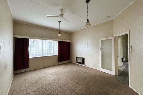 Photo of property in 43 Bourke Street, Palmerston North, 4410