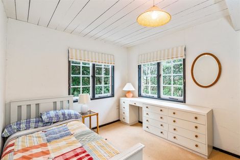 Photo of property in 1 Kohutuhutu Road, Raumati Beach, Paraparaumu, 5032