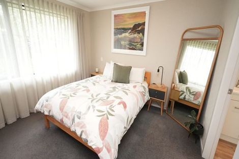 Photo of property in 16 Chestnut Close, Kelvin Grove, Palmerston North, 4414