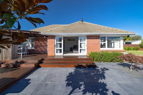 Photo of property in 2 Pembroke Street, Avondale, Christchurch, 8061