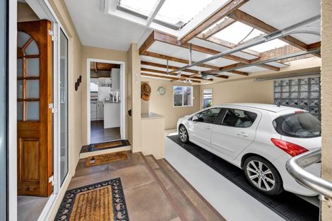 Photo of property in 50 Leslie Street, Waitara, 4320