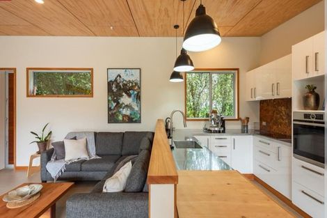 Photo of property in 29a Greenaway Road, Waikanae, 5036