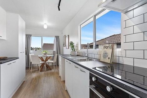 Photo of property in 2/105 Don Buck Road, Massey, Auckland, 0614