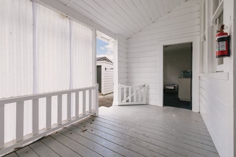 Photo of property in 74 Chelwood Street, Takaro, Palmerston North, 4412