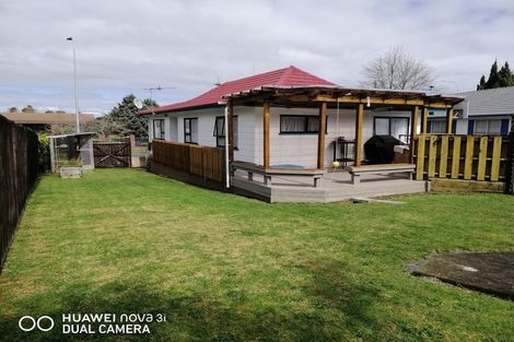 Photo of property in 221 Mahia Road, Wattle Downs, Auckland, 2103