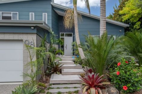 Photo of property in 98 Clovelly Road, Bucklands Beach, Auckland, 2012