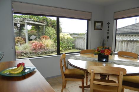 Photo of property in 7 Charlotte Street, Stanmore Bay, Whangaparaoa, 0932